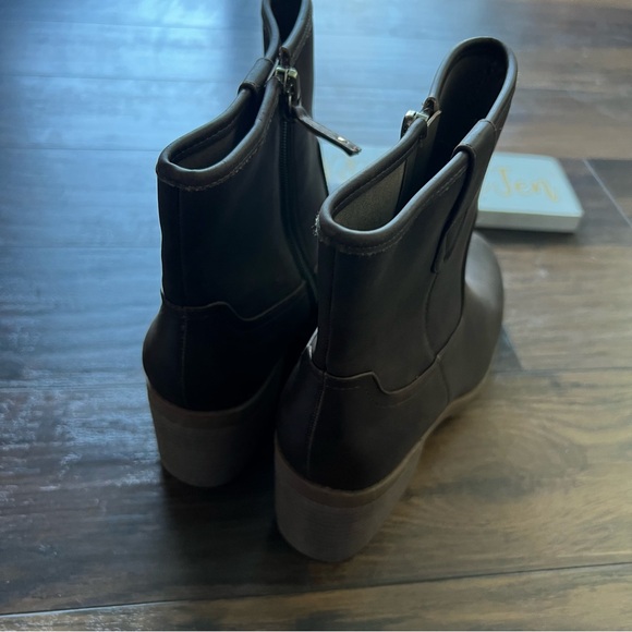 Dr Scholls Pearl Boots NWOT - Picture 4 of 9